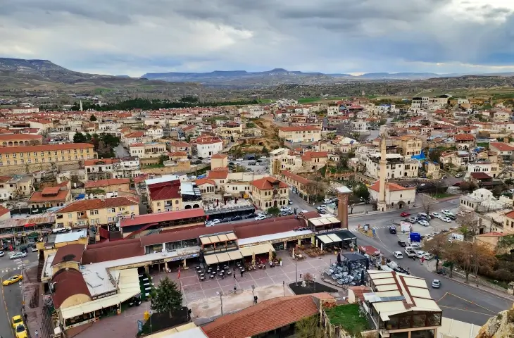 Temenni Tepesi’nden Ürgüp merkez panoramik görünüm